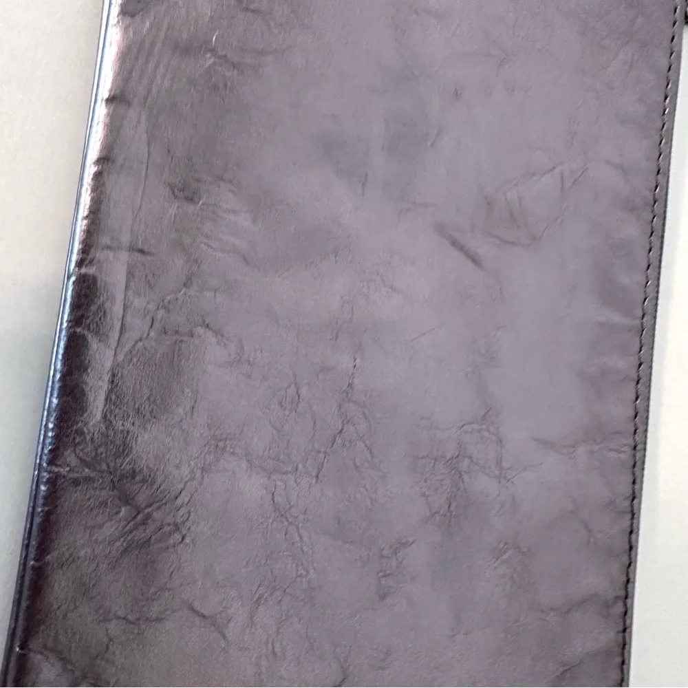 Hobo Silver Pewter Minimalist Leather Wristlet Clutch
